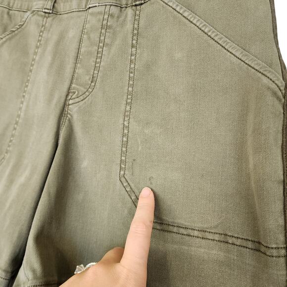 Spanx Womens 6 Inch Stretch Twill Shorts Size Medium Olive Green Pull On Shaping - Picture 3 of 11